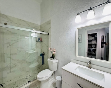 8885 Palisades Beach Avenue - Photo Thumbnail 27