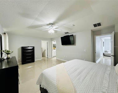 8885 Palisades Beach Avenue - Photo Thumbnail 17