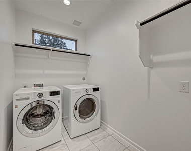 115 Sugar Peak Court - Photo Thumbnail 14
