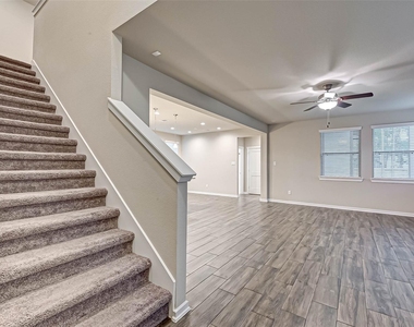 115 Sugar Peak Court - Photo Thumbnail 5