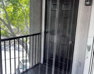 8939 Latrec Avenue - Photo Thumbnail 6