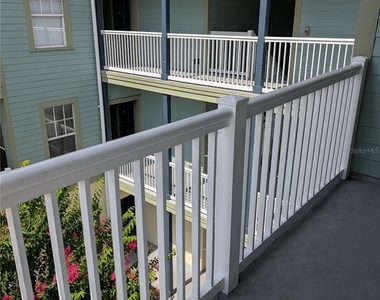 611 Campus Street - Photo Thumbnail 17