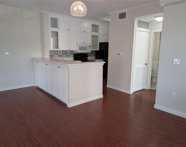 611 Campus Street - Photo Thumbnail 1