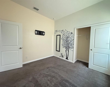 2074 Brillante Drive - Photo Thumbnail 13