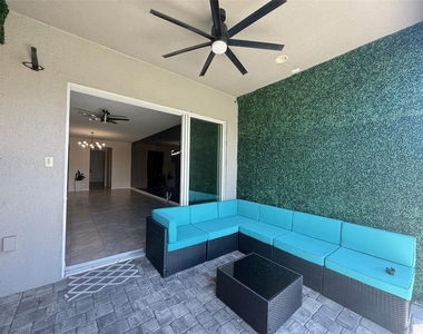 2074 Brillante Drive - Photo Thumbnail 17