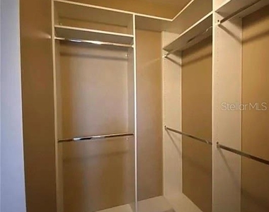 1301 Eastern Pecan Place - Photo Thumbnail 11