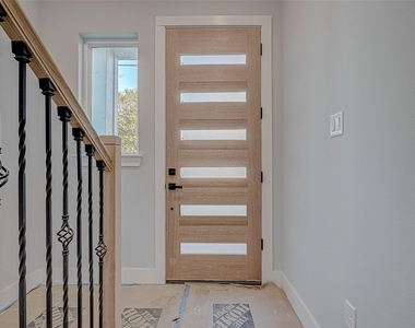6840 Del Rio Street - Photo Thumbnail 15