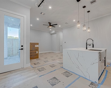 6840 Del Rio Street - Photo Thumbnail 25