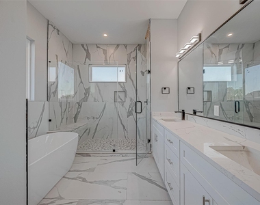 6840 Del Rio Street - Photo Thumbnail 38