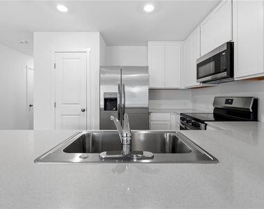 1225 Orion Street - Photo Thumbnail 4