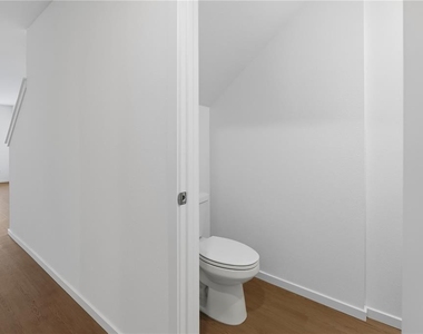 1225 Orion Street - Photo Thumbnail 7