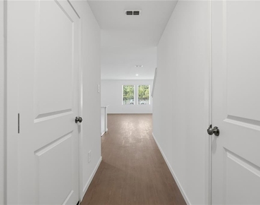 1225 Orion Street - Photo Thumbnail 5