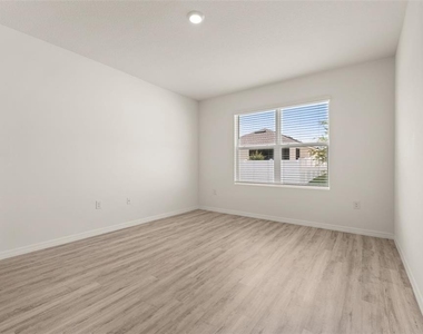 1078 Clay Boulevard - Photo Thumbnail 39