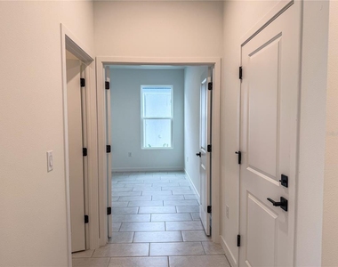 4521 Nw 37th Street Road - Photo Thumbnail 7