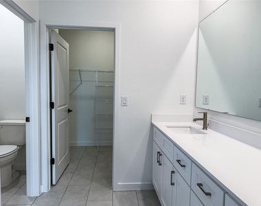 4521 Nw 37th Street Road - Photo Thumbnail 18