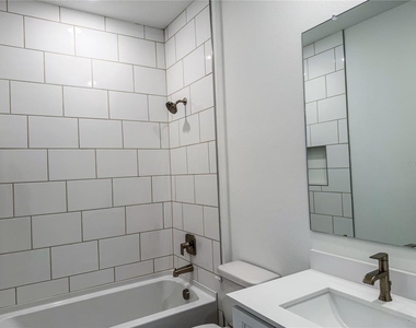 4521 Nw 37th Street Road - Photo Thumbnail 4