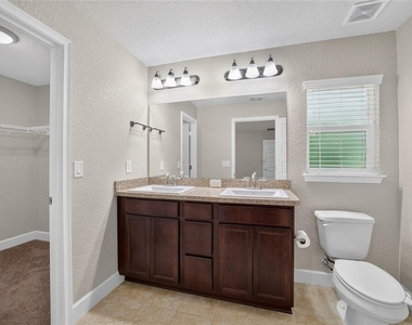 14535 Sw 68th Terrace - Photo Thumbnail 11