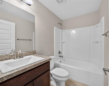 14535 Sw 68th Terrace - Photo Thumbnail 46