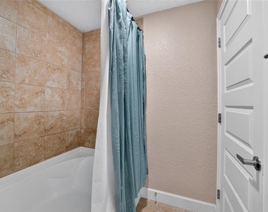 14535 Sw 68th Terrace - Photo Thumbnail 20