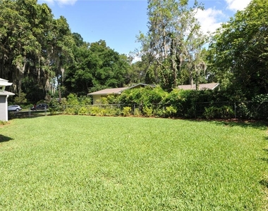 3909 Se 8th Street - Photo Thumbnail 2