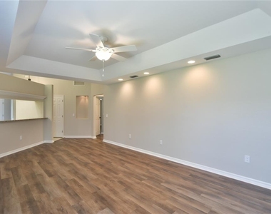 3909 Se 8th Street - Photo Thumbnail 21