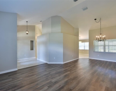 3909 Se 8th Street - Photo Thumbnail 9