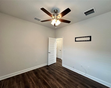 4559 Se 25th Loop - Photo Thumbnail 16