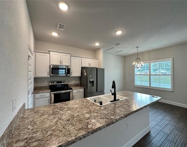 4559 Se 25th Loop - Photo Thumbnail 9
