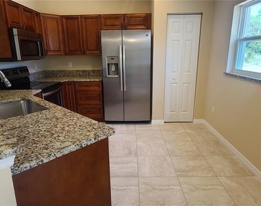 3858 Sw 133rd Loop - Photo Thumbnail 2