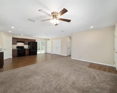 23935 Ne 118th Avenue - Photo Thumbnail 7