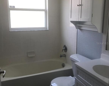 12377 Ne 50th View - Photo Thumbnail 9