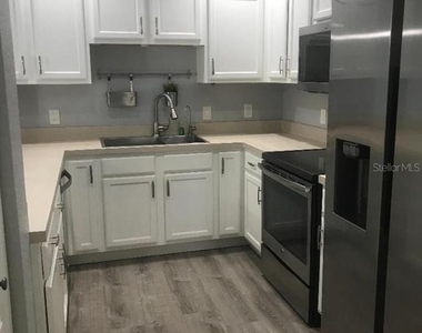 12377 Ne 50th View - Photo Thumbnail 3