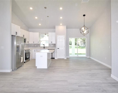 4000 Garienda Avenue - Photo Thumbnail 10