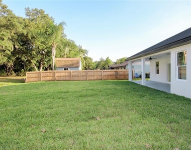 4000 Garienda Avenue - Photo Thumbnail 4