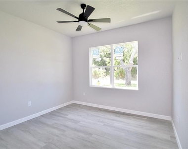 4000 Garienda Avenue - Photo Thumbnail 33