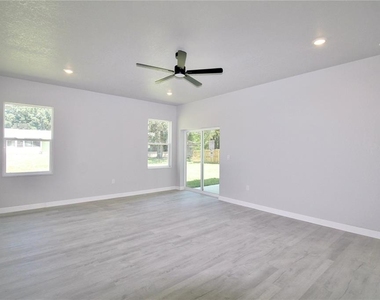 4000 Garienda Avenue - Photo Thumbnail 16