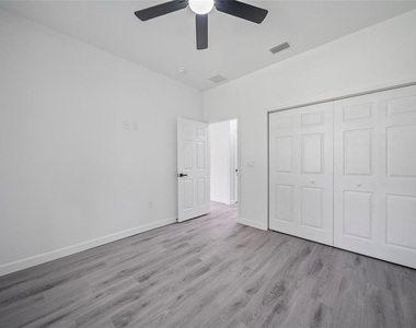 3908 Garienda Avenue - Photo Thumbnail 23