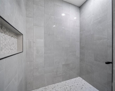 3908 Garienda Avenue - Photo Thumbnail 20