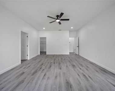 3908 Garienda Avenue - Photo Thumbnail 17