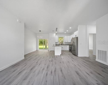 3908 Garienda Avenue - Photo Thumbnail 9
