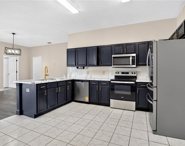 121 Aurelia Court - Photo Thumbnail 8