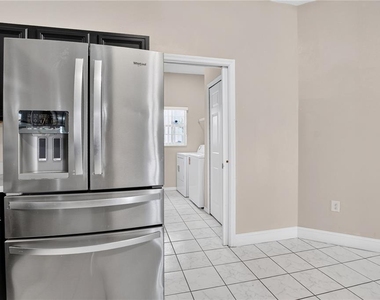 121 Aurelia Court - Photo Thumbnail 11