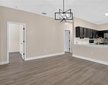 121 Aurelia Court - Photo Thumbnail 15