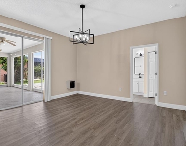 121 Aurelia Court - Photo Thumbnail 14