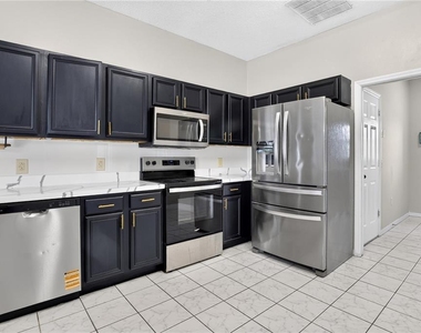 121 Aurelia Court - Photo Thumbnail 10