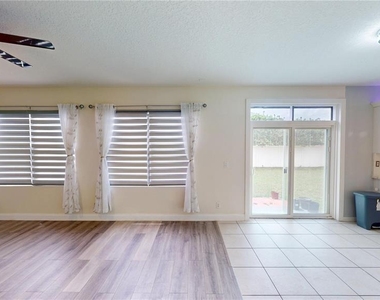 3044 Camino Real Drive S - Photo Thumbnail 6