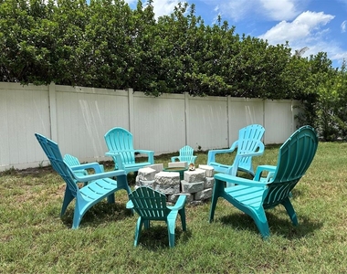 3044 Camino Real Drive S - Photo Thumbnail 29