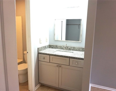 732 Secret Harbor Lane - Photo Thumbnail 11