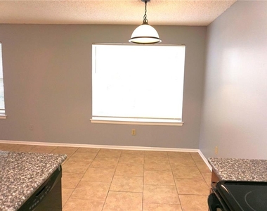 732 Secret Harbor Lane - Photo Thumbnail 5