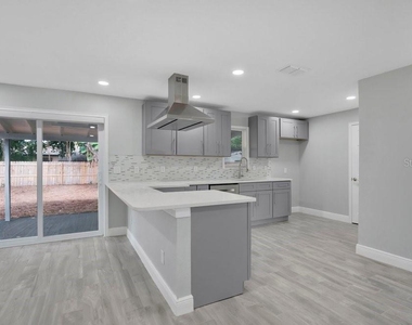 2115 Messina Avenue - Photo Thumbnail 10